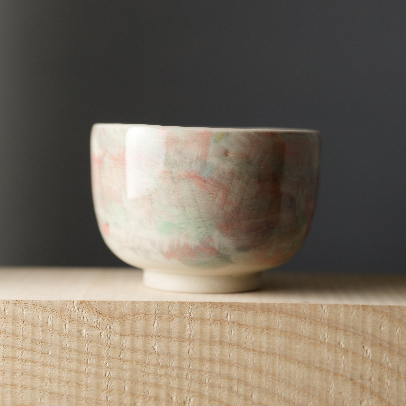 Ručně vyrobený hrnek na čaj - barevný