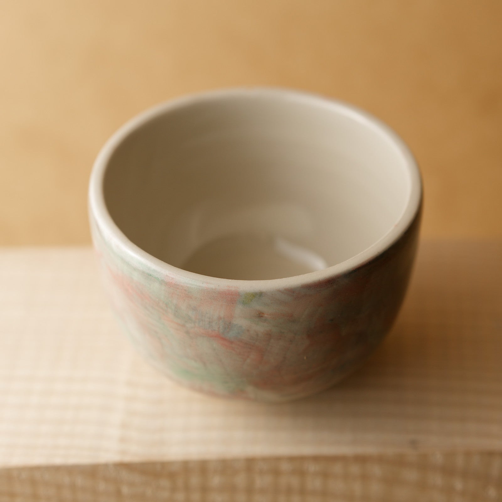 Ručně vyrobený hrnek na čaj - barevný