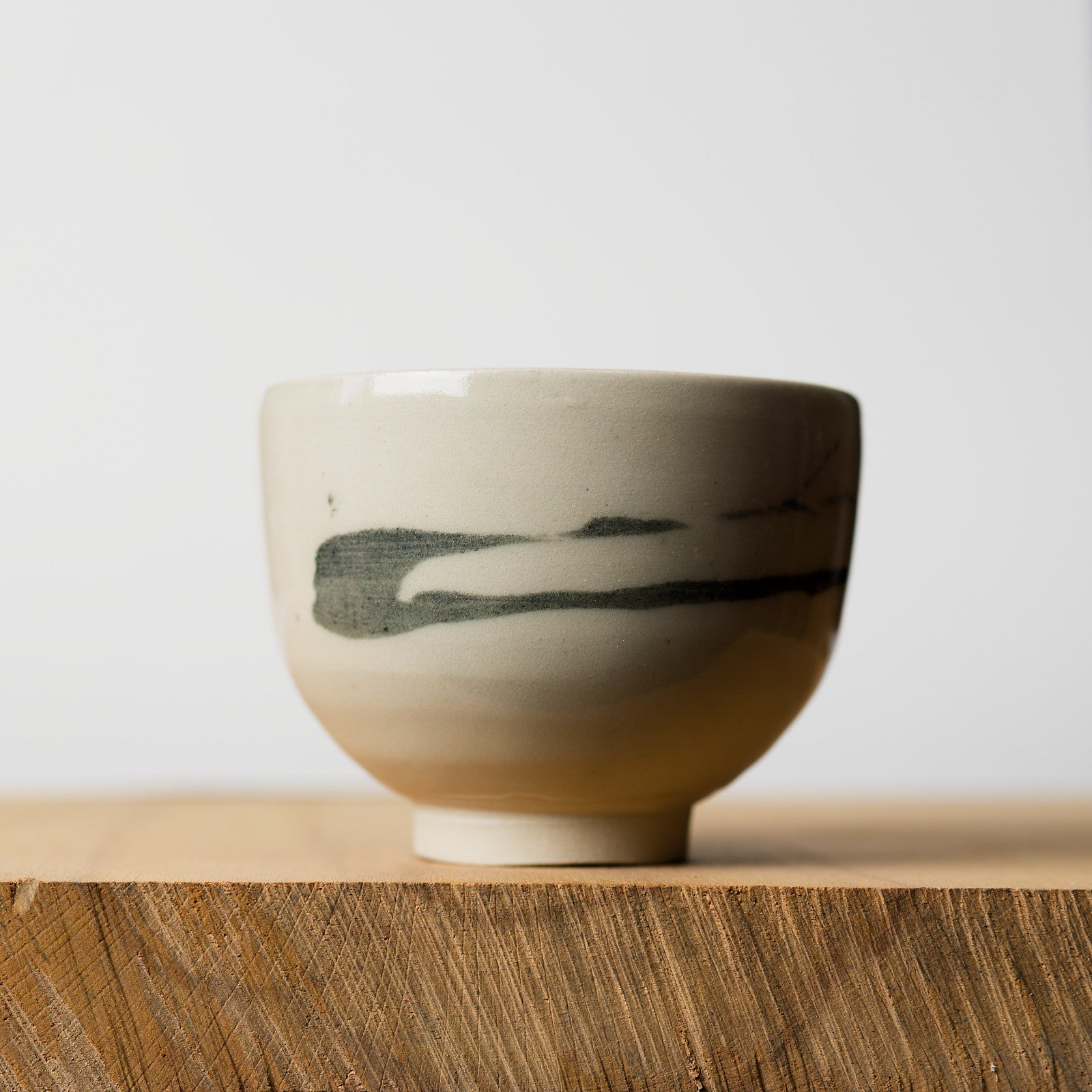 Ručně vyrobená čajová miska