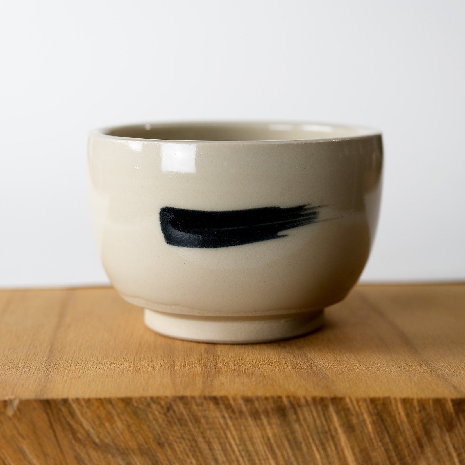 Ručně vyrobená čajová miska