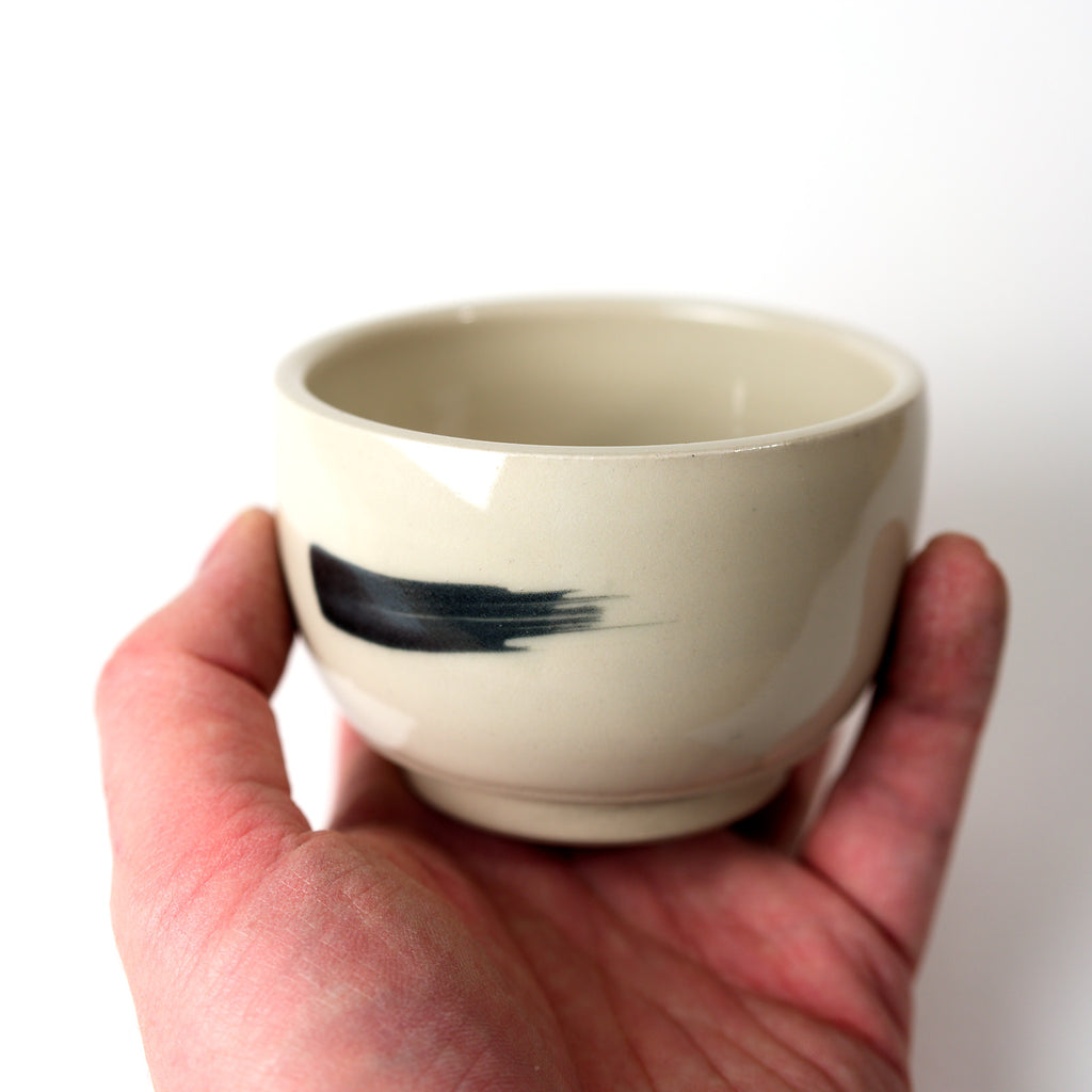 Ručně vyrobená čajová miska