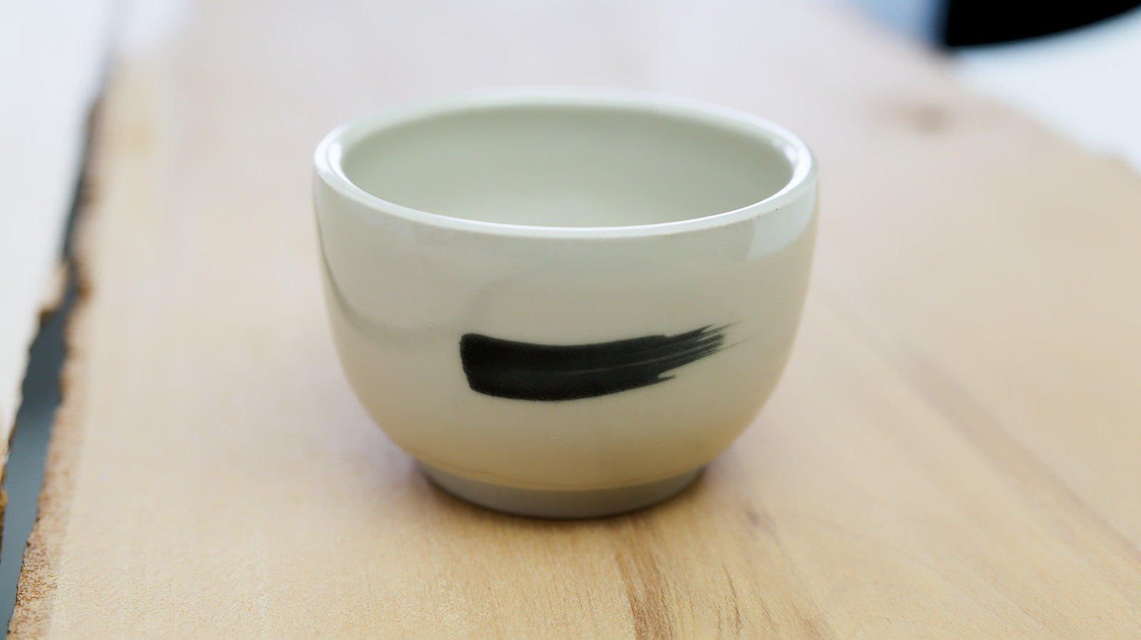 Ručně vyrobená čajová miska