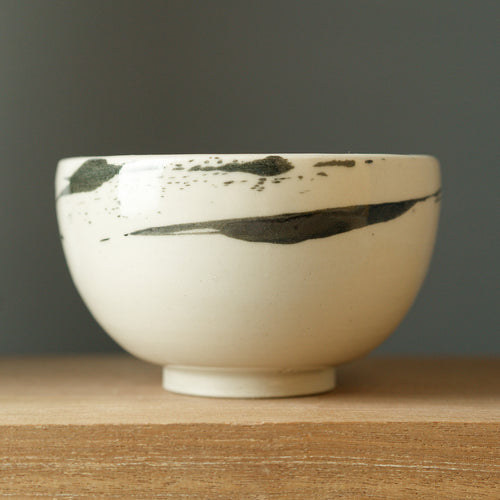 Ručně vyrobená čajová miska